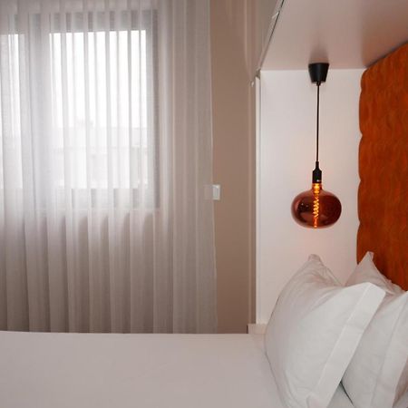 Lux'Otel City Lodge Barcelos Bagian luar foto