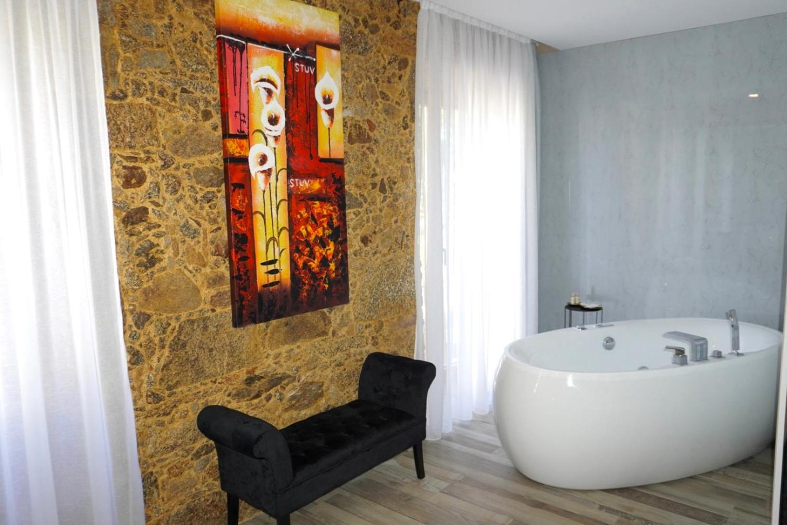 Lux'Otel City Lodge Barcelos Bagian luar foto