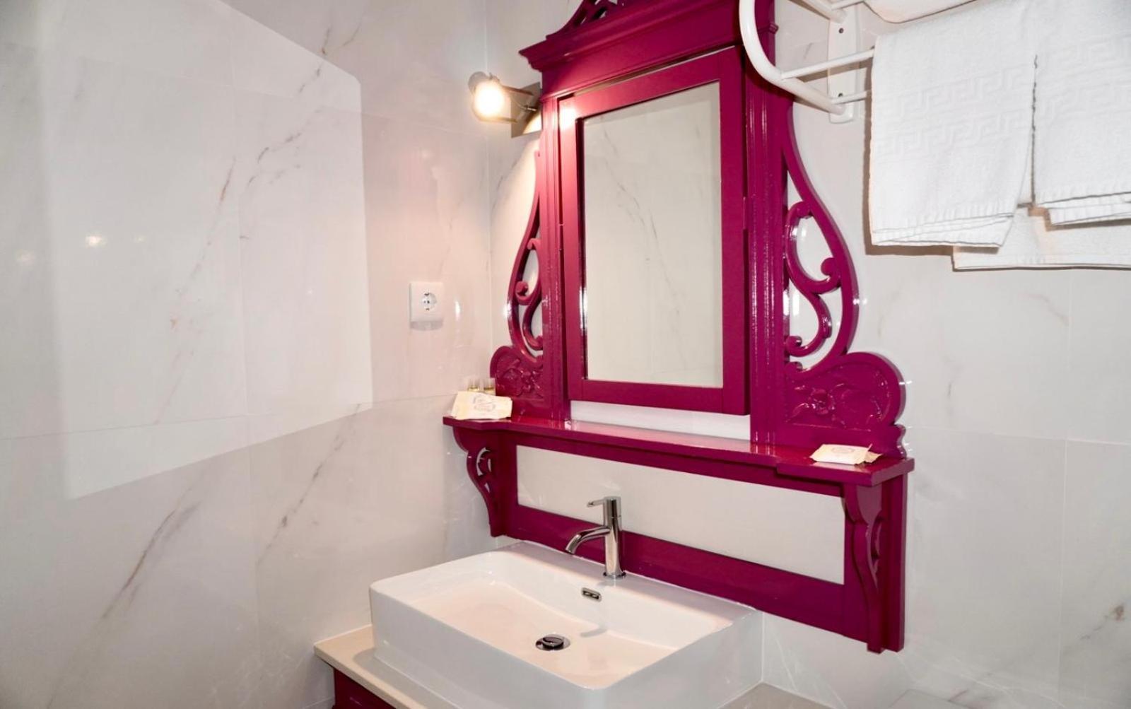Lux'Otel City Lodge Barcelos Bagian luar foto